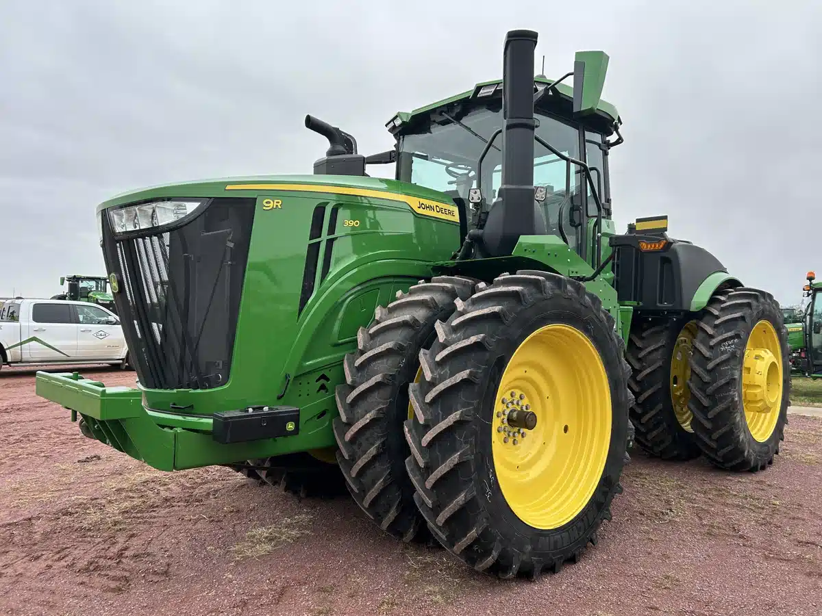 Gallery image 1 for 2025 John Deere 9R 390 Tractor
