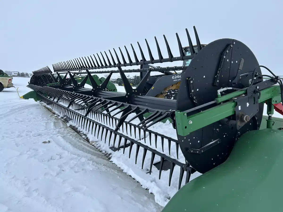 Gallery image 2 for Used 2022 John Deere RD40F Header - Flex
