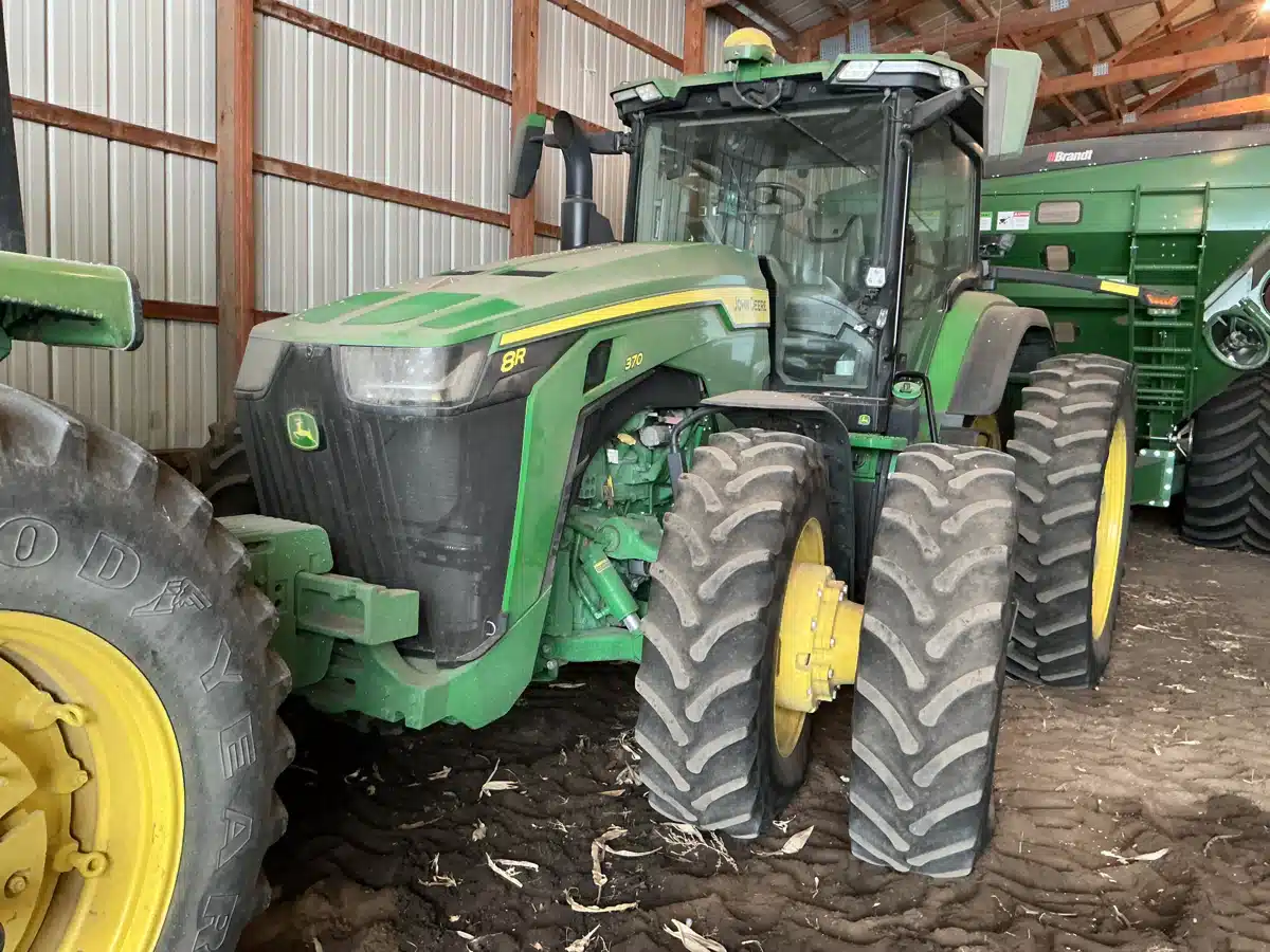 Gallery image 2 for 2021 John Deere 8R 370 Tractor