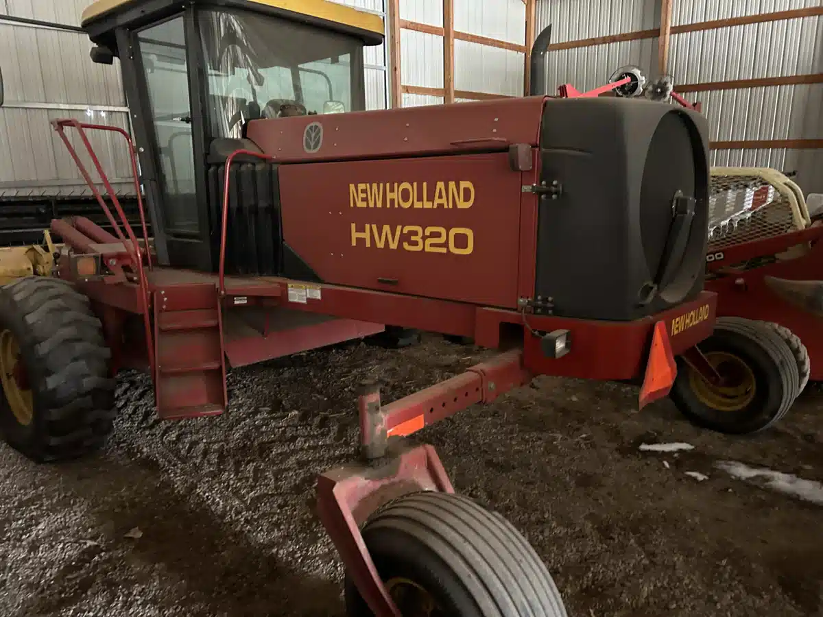 Gallery image 1 for Used 2001 New Holland HW320 Windrower