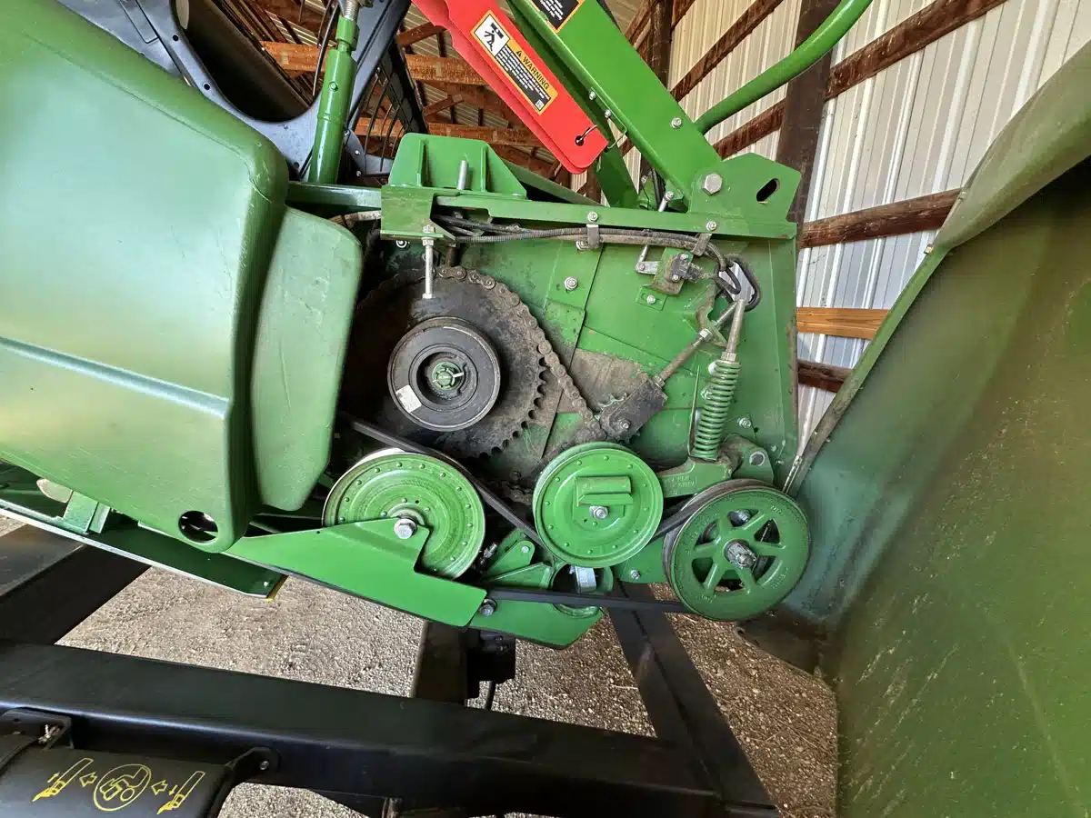 Gallery image 2 for Used 2022 John Deere 635 Header - Flex