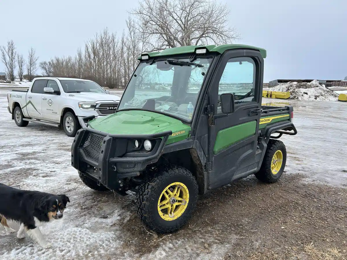 Gallery image 2 for Used 2022 John Deere XUV 835R Utility Vehicle