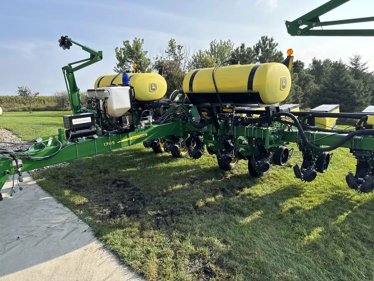 Used 2021 John Deere 1765 Planter