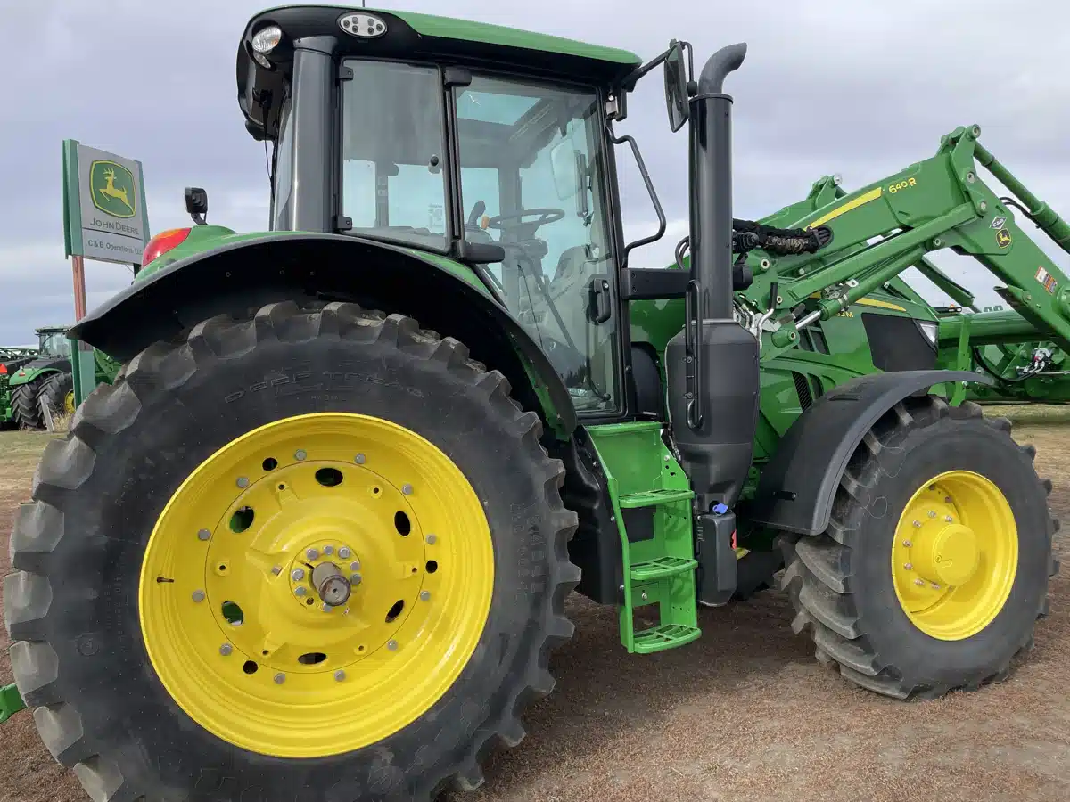 Gallery image 2 for 2023 John Deere 6155M Tractor