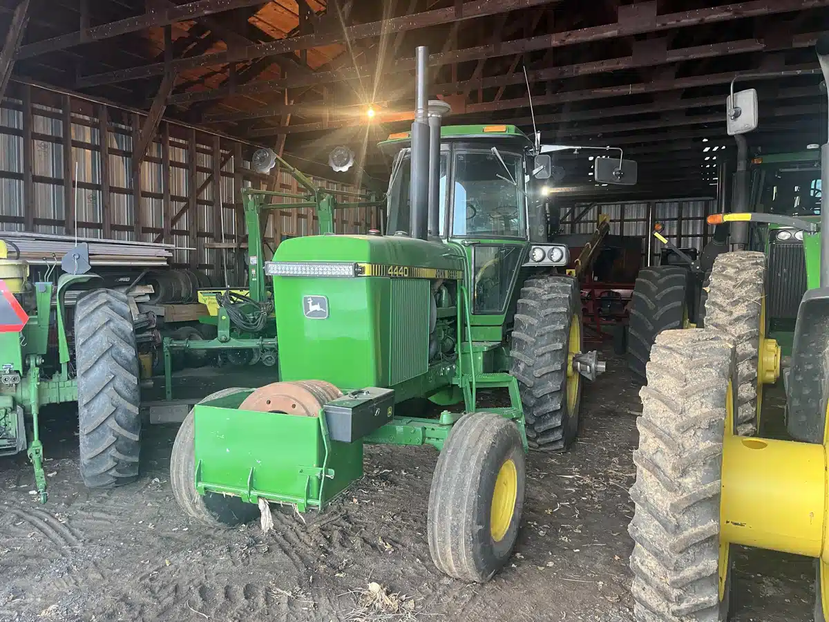 Gallery image 2 for Used 1978 John Deere 4440 Tractor