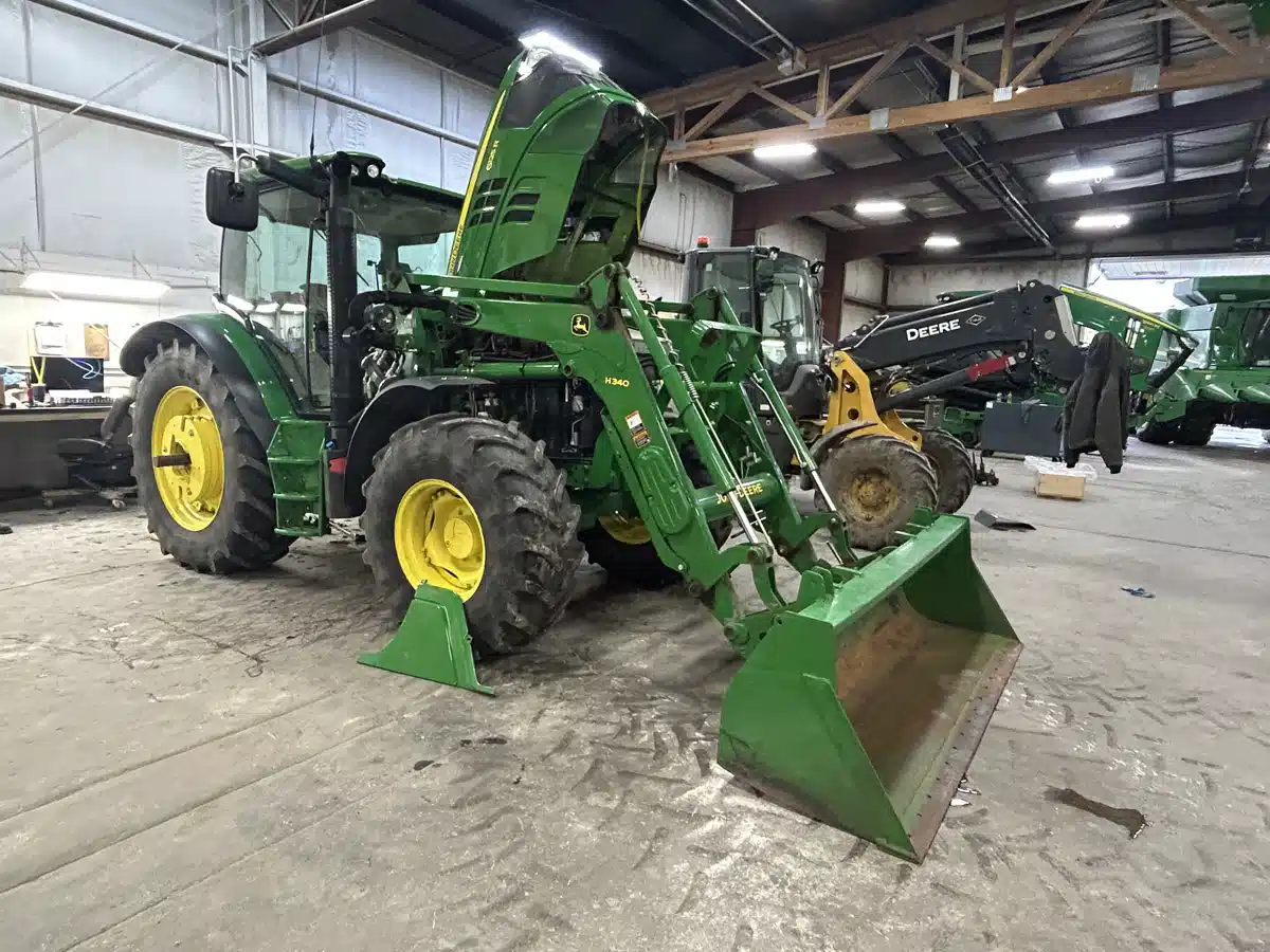 Gallery image 1 for 2013 John Deere 6125R Tractor