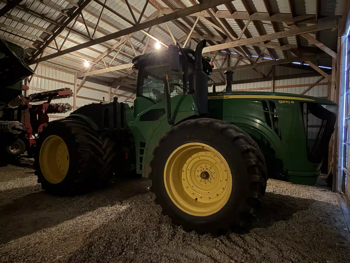 Gallery image 2 for 2020 John Deere 9370R Tractor