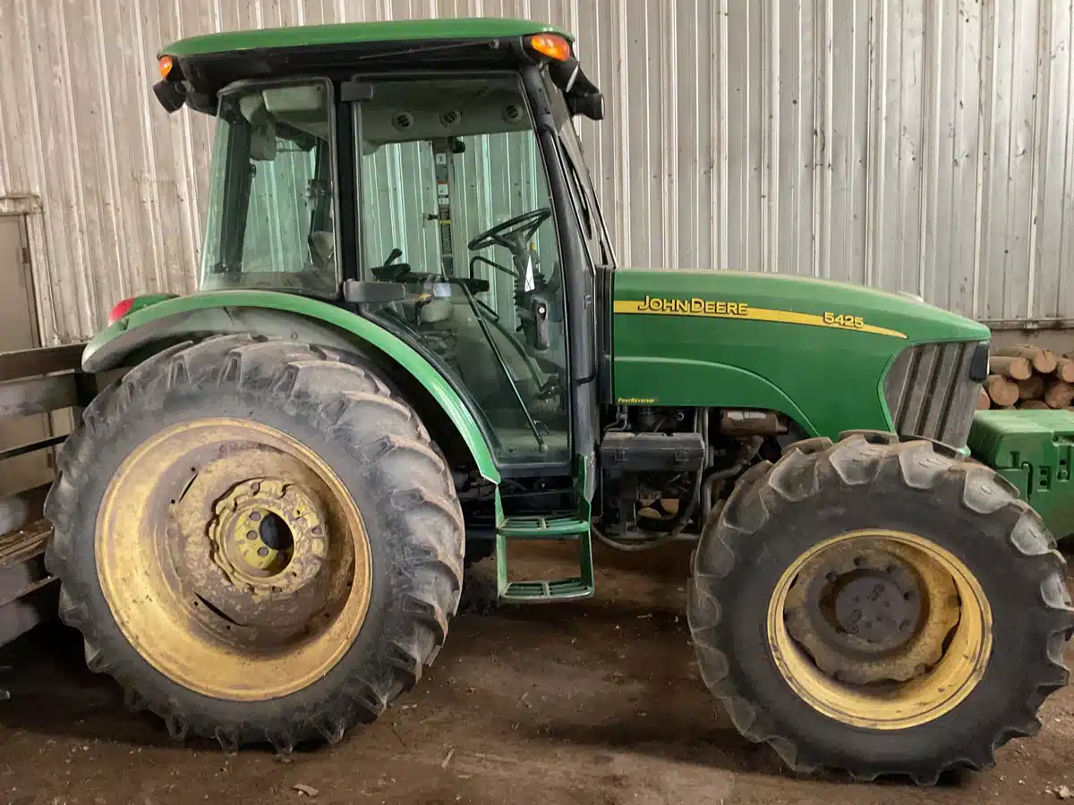 Gallery image 2 for 2007 John Deere 5425 Tractor
