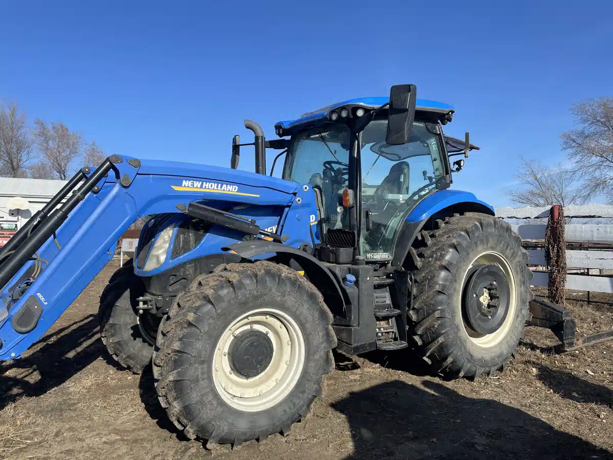 Gallery image 2 for 2022 New Holland T6.175 Tractor