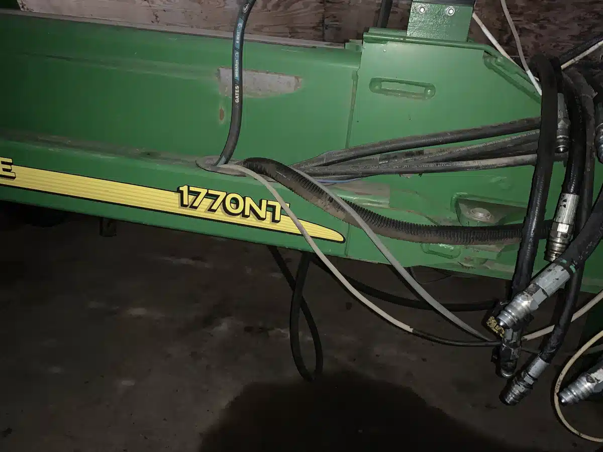 2009 John Deere 1770NT CCS Planter
