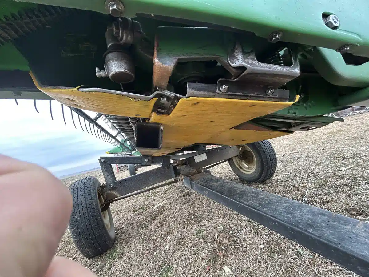 Gallery image 2 for 2002 Wabasso 25 Header Cart