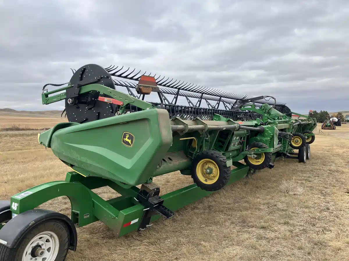 Gallery image 1 for 2023 John Deere HD45R Header - Draper
