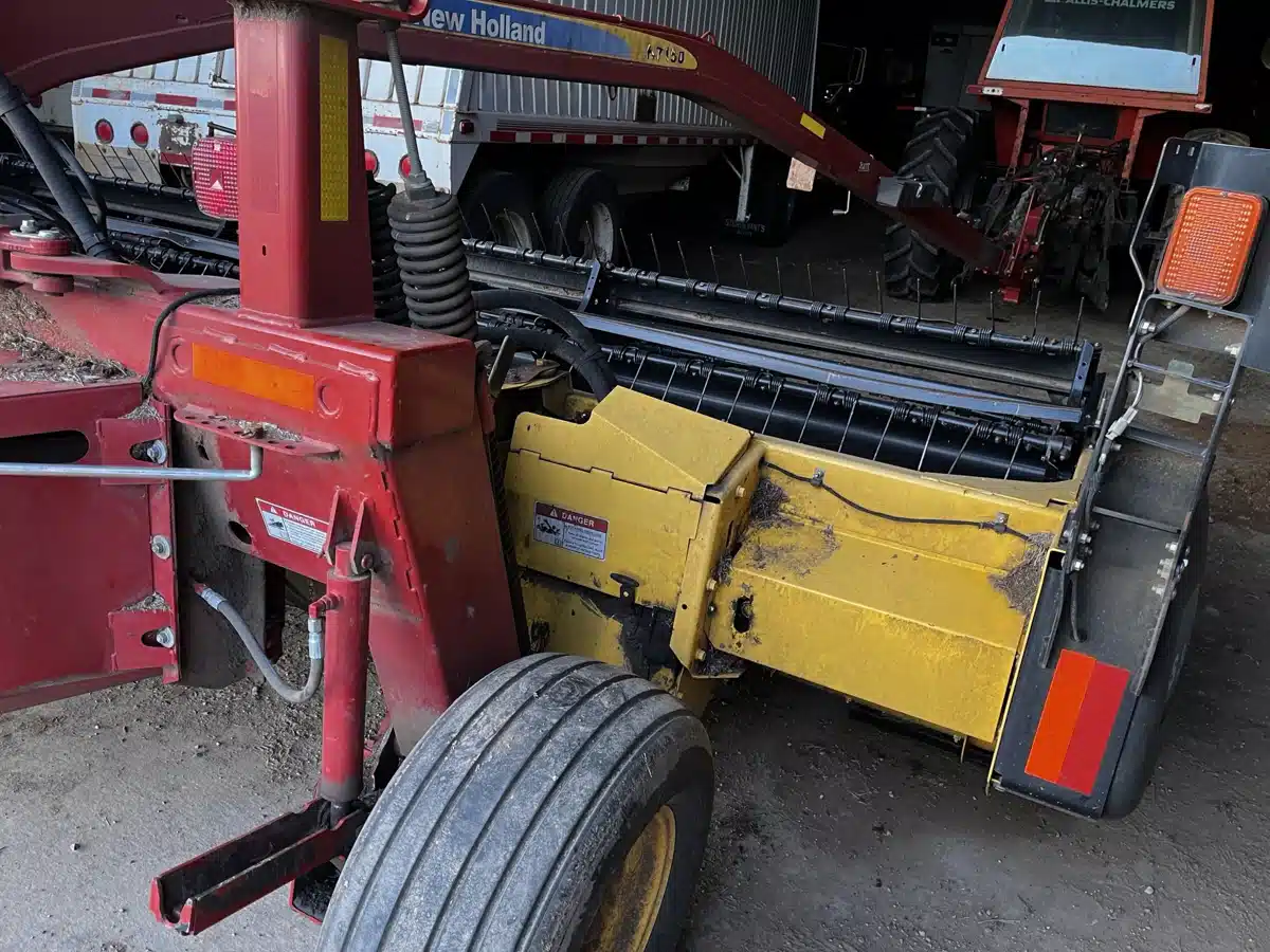 Gallery image 2 for 2009 New Holland H7150 Mower Conditioner