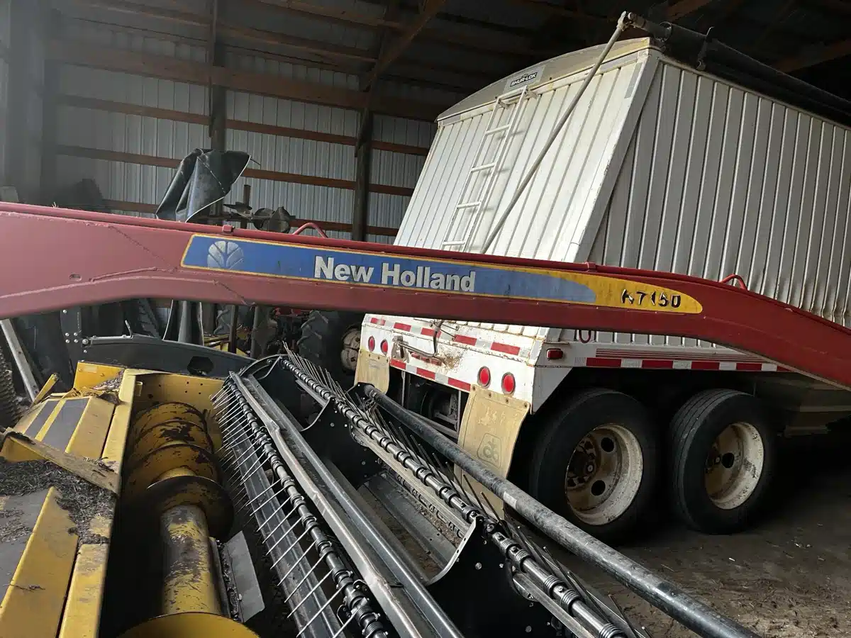 Gallery image 1 for 2009 New Holland H7150 Mower Conditioner