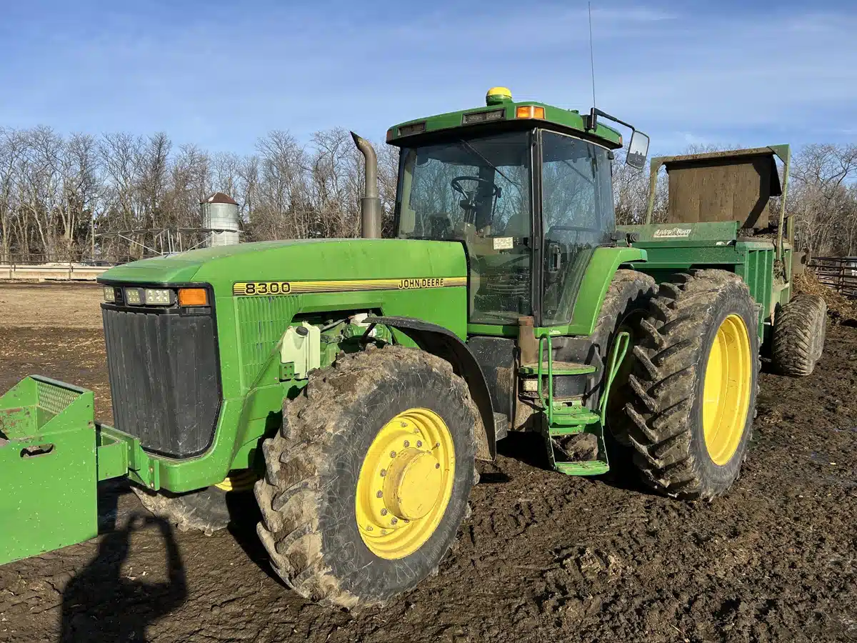 Gallery image 1 for 1995 John Deere 8300 Tractor