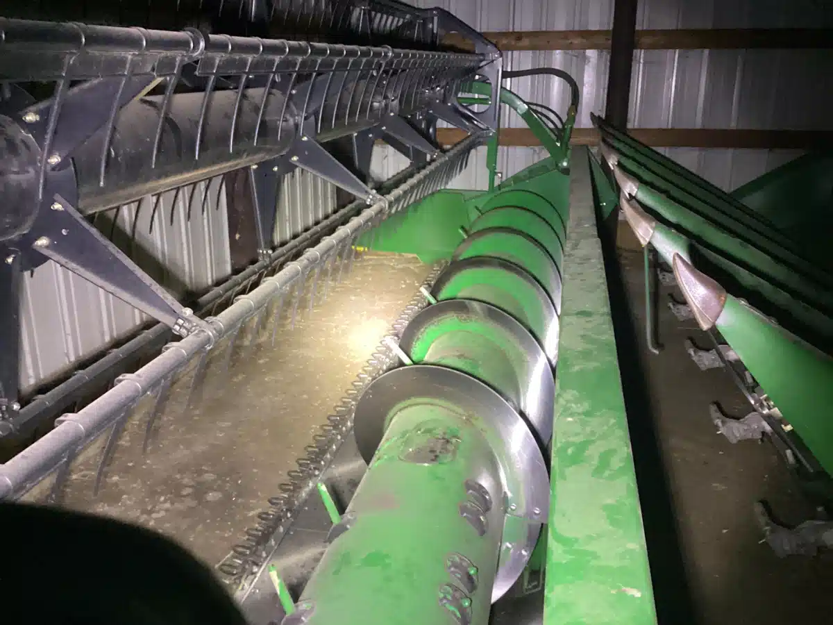 Gallery image 1 for 2012 John Deere 630F Header - Flex