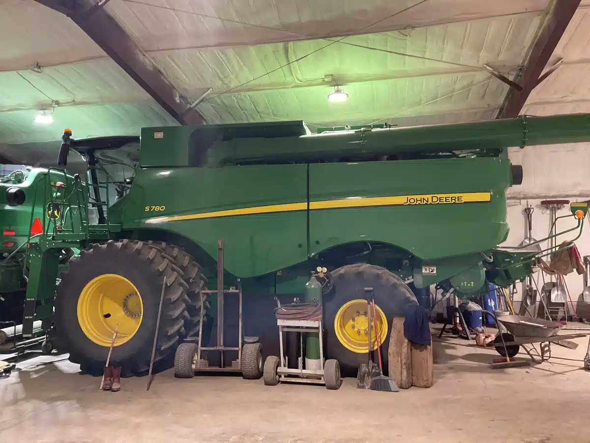 Gallery image 1 for 2019 John Deere S780 Combine