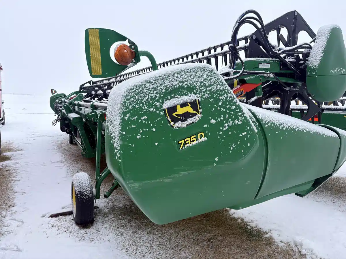 Gallery image 2 for 2019 John Deere 735FD Header - Draper