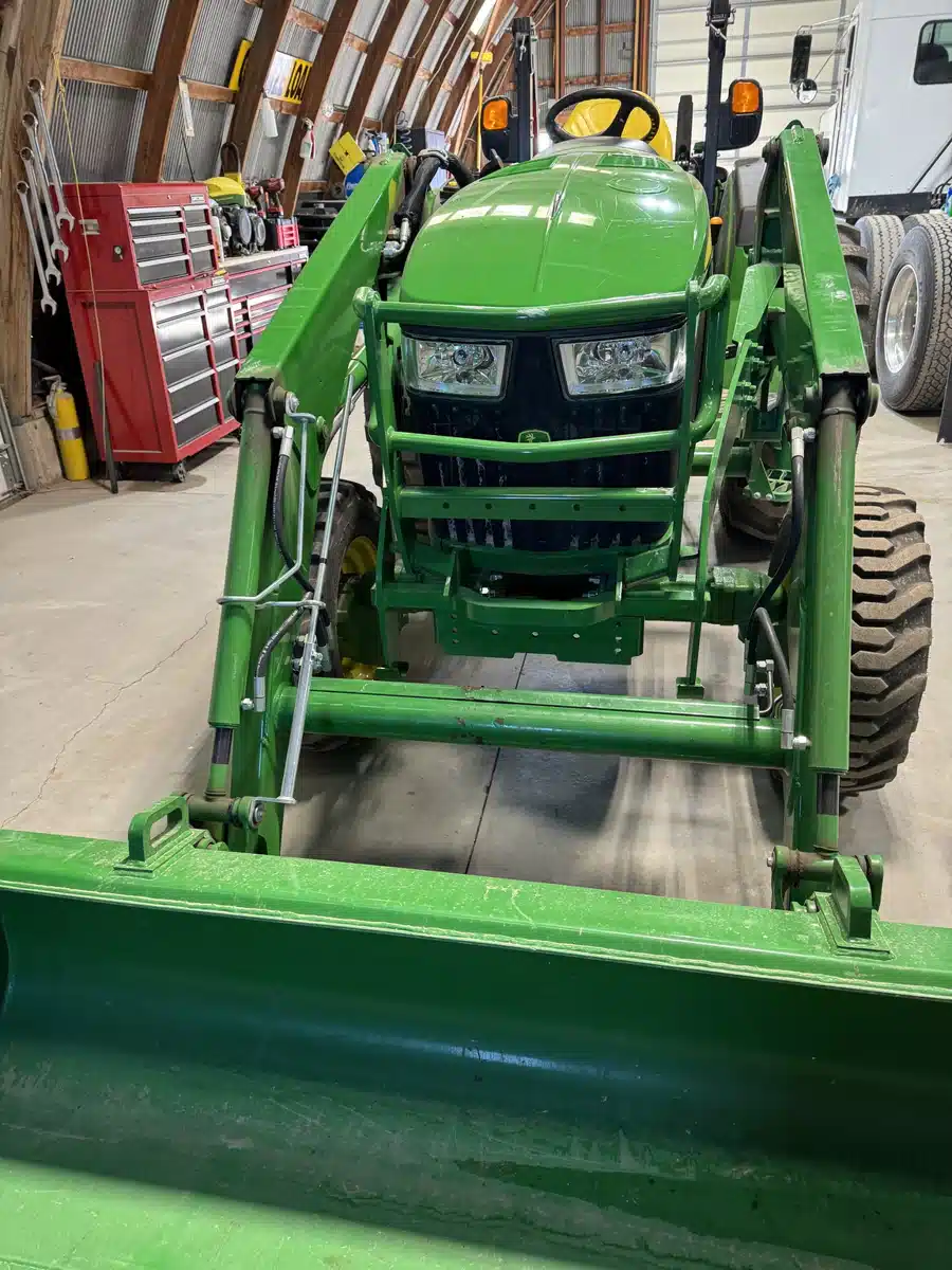 Gallery image 2 for 2020 John Deere 4066R Tractor