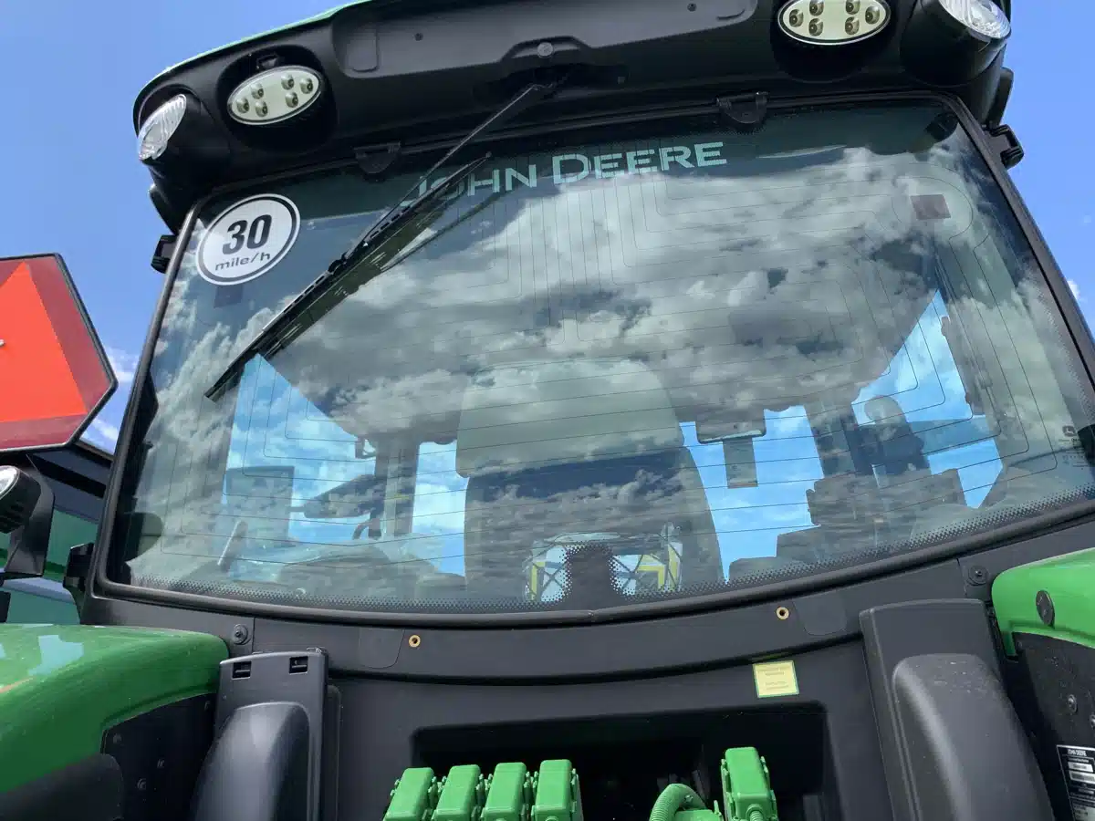 Gallery image 2 for 2024 John Deere 6R 215 Tractor