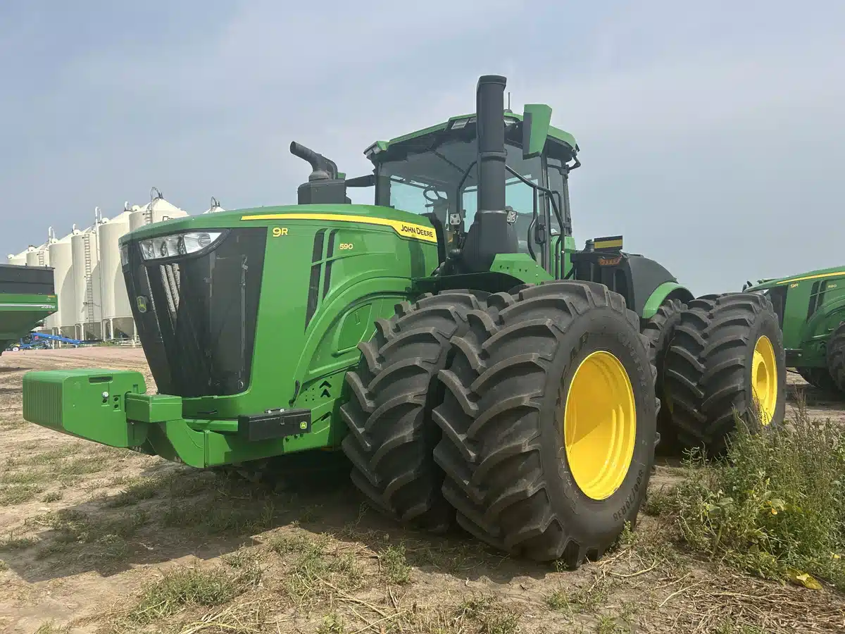 Gallery image 1 for 2025 John Deere 9R 590 Tractor