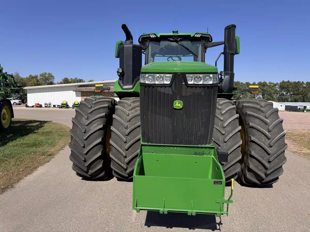 Gallery image 2 for 2022 John Deere 9R 540 Tractor