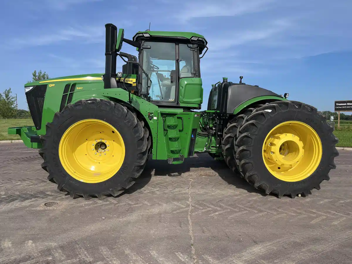 Gallery image 2 for 2025 John Deere 9R 590 Tractor