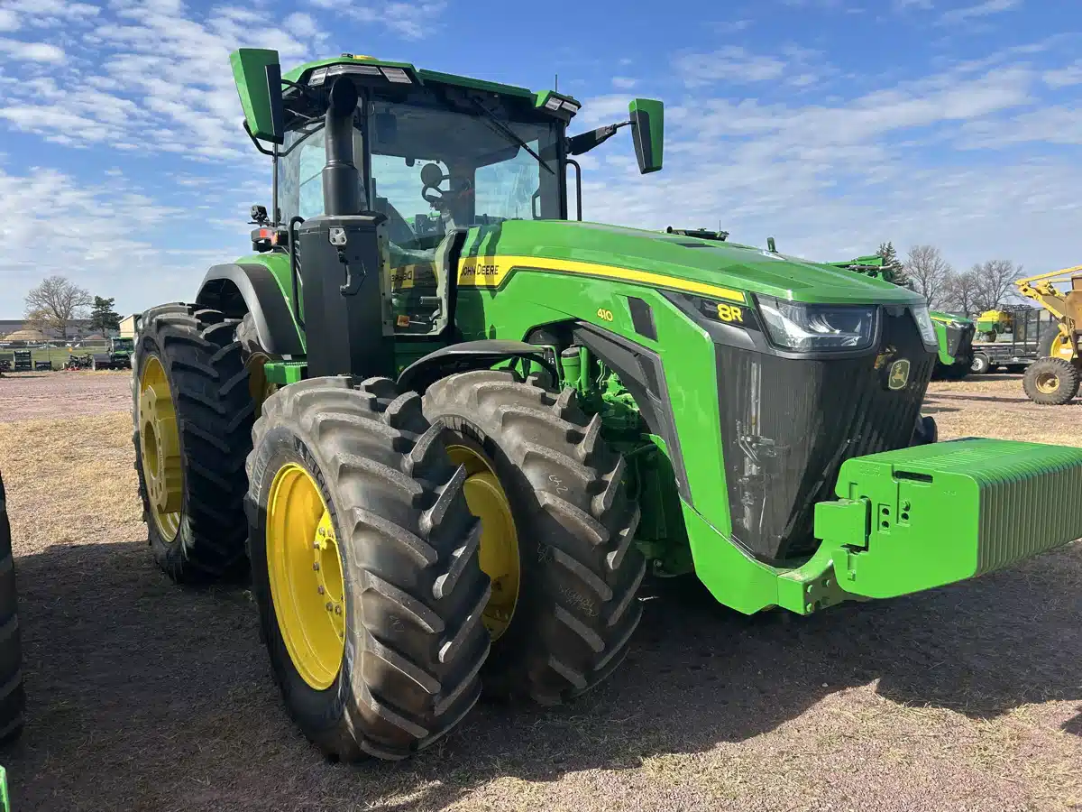 Gallery image 2 for 2025 John Deere 8R 410 Tractor