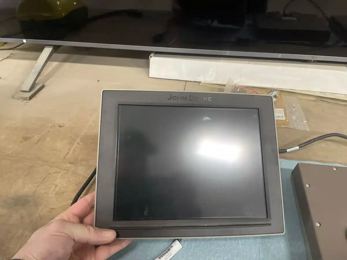 Gallery image 2 for 2022 John Deere Gen 4 Extend Monitor Guidance System