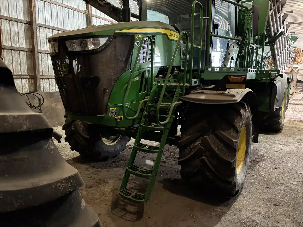 Gallery image 2 for 2025 John Deere 800R Anhydrous Applicator