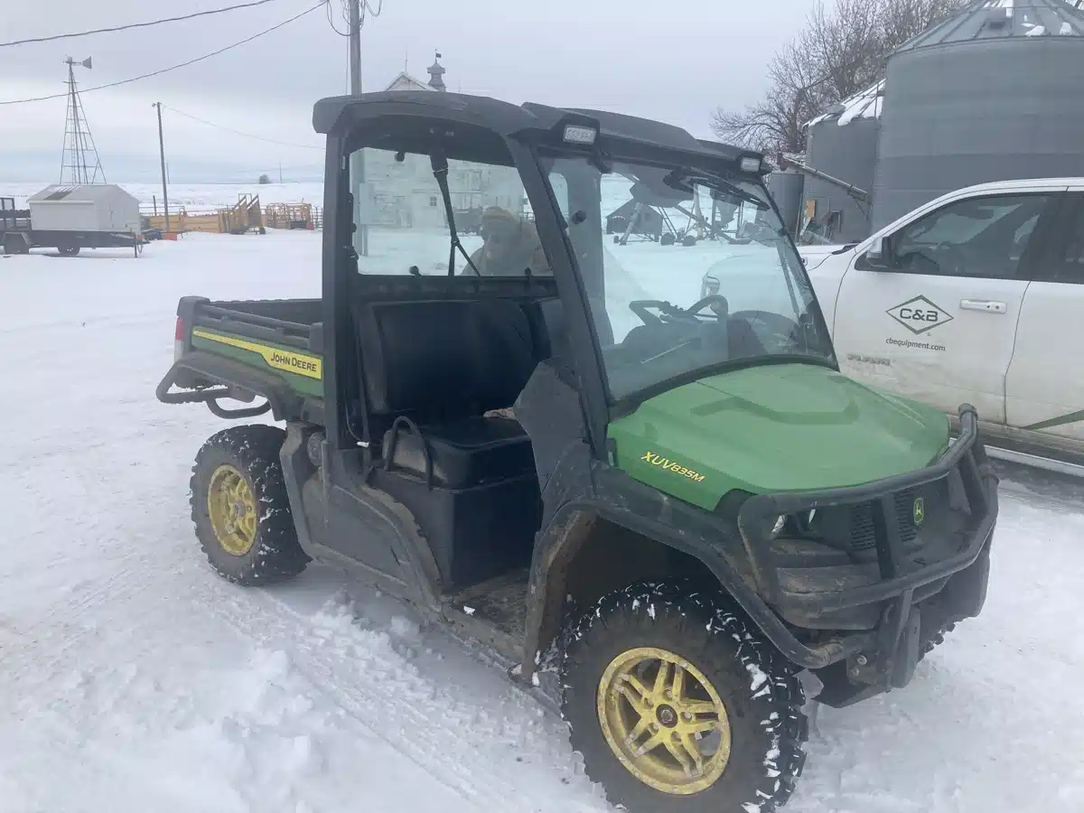 Gallery image 1 for 2024 John Deere XUV 835M Utility Vehicle