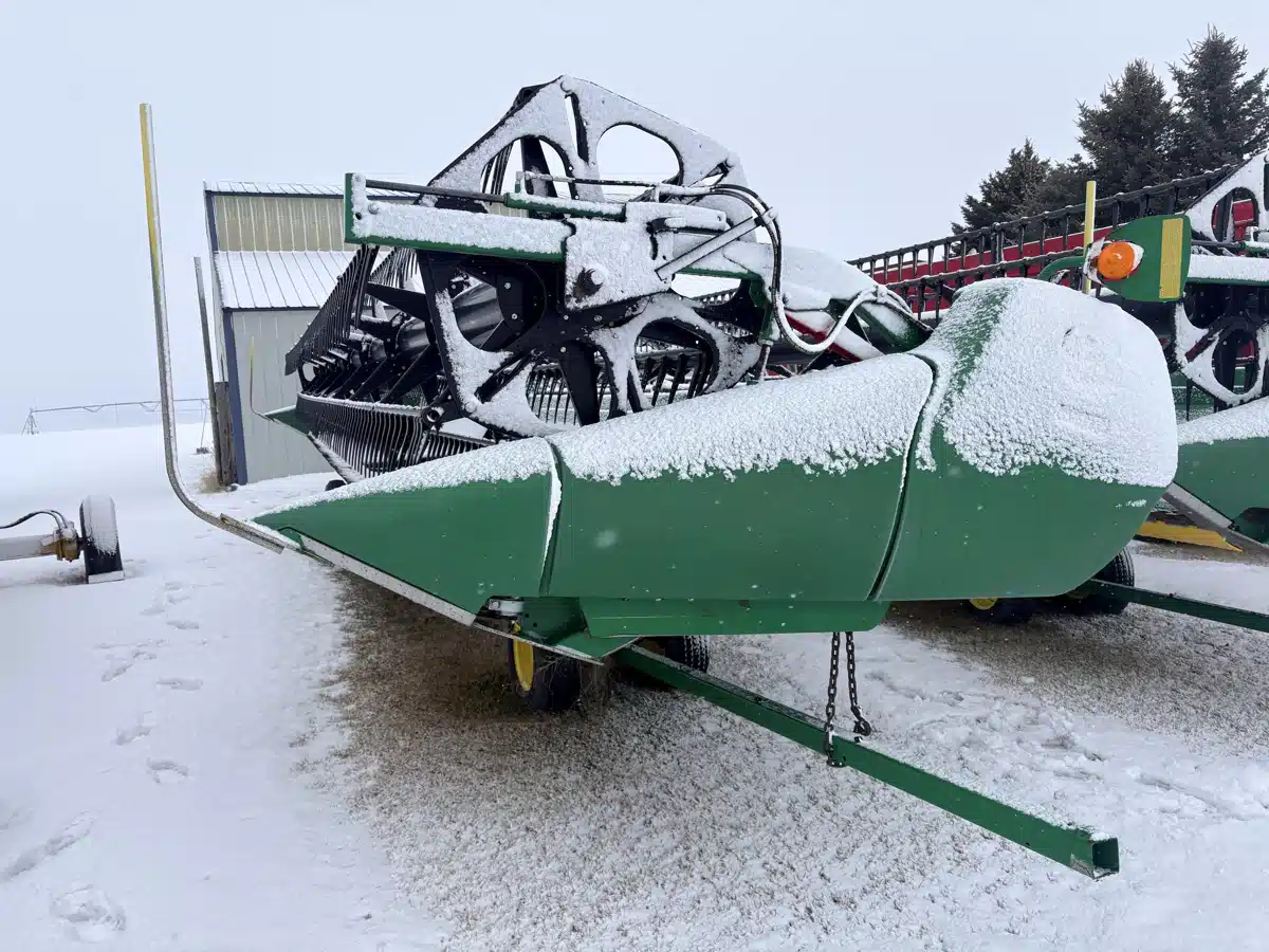 Gallery image 2 for 2019 John Deere 735FD Header - Draper