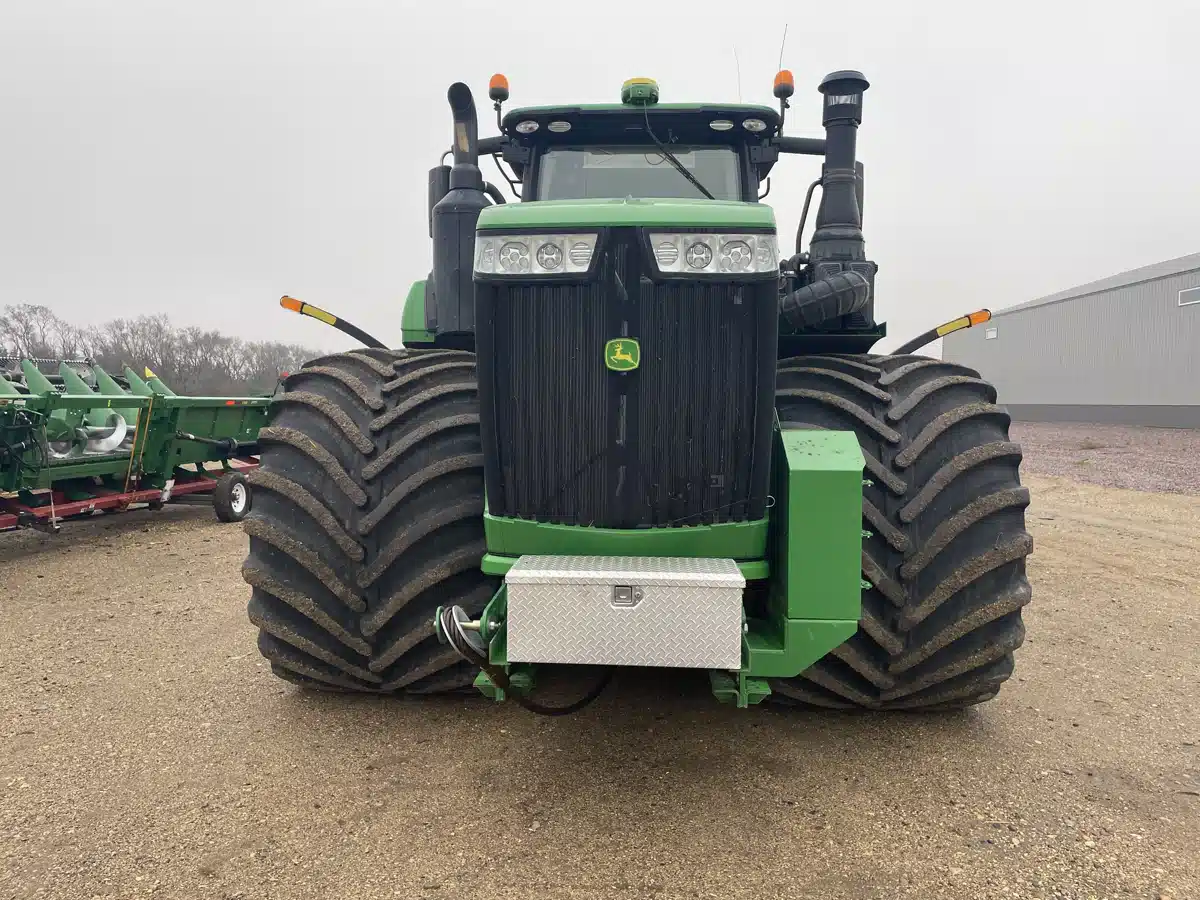 Gallery image 2 for 2019 John Deere 9470R Tractor