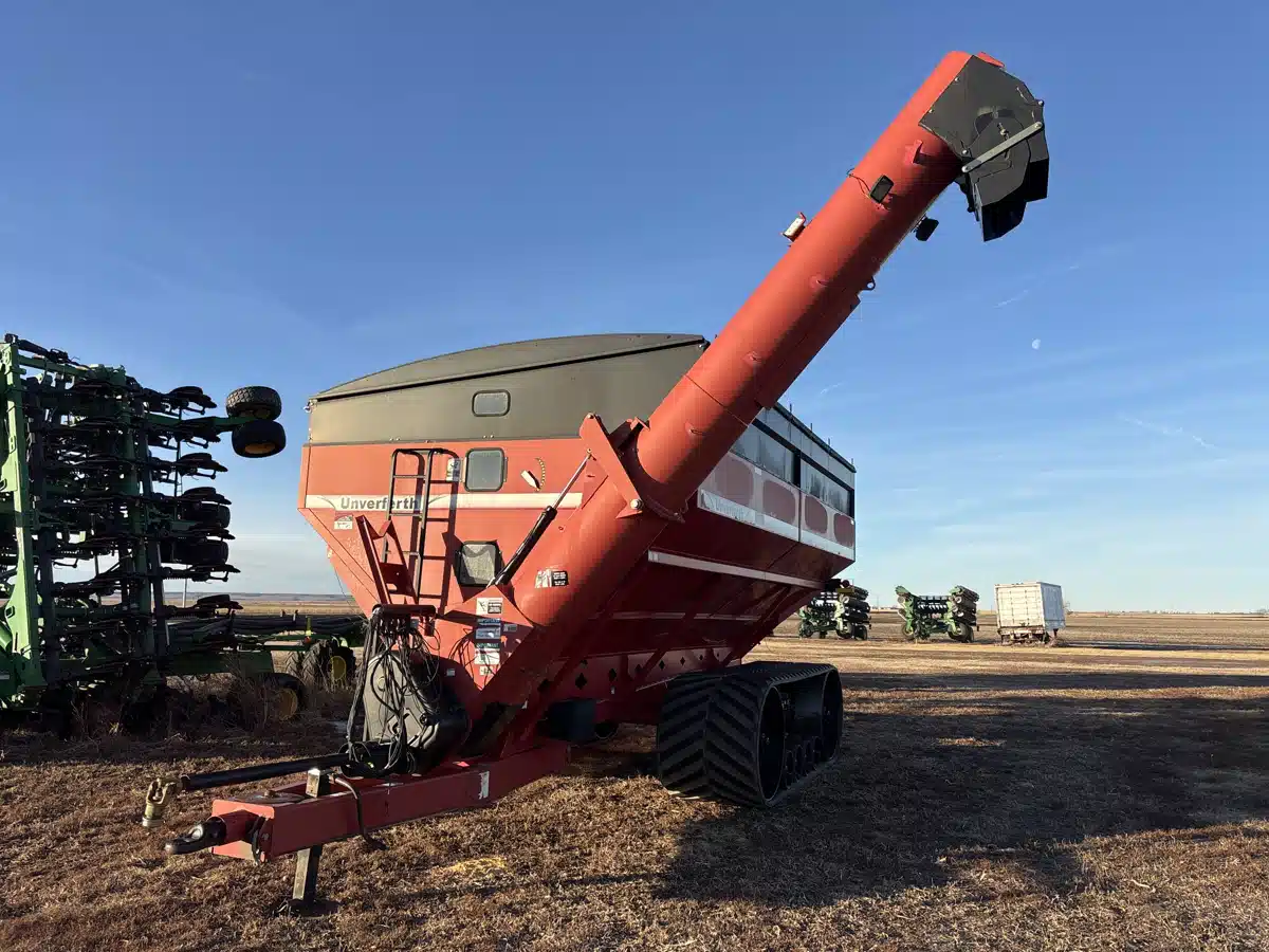 2012 Brent 1310 Grain Cart