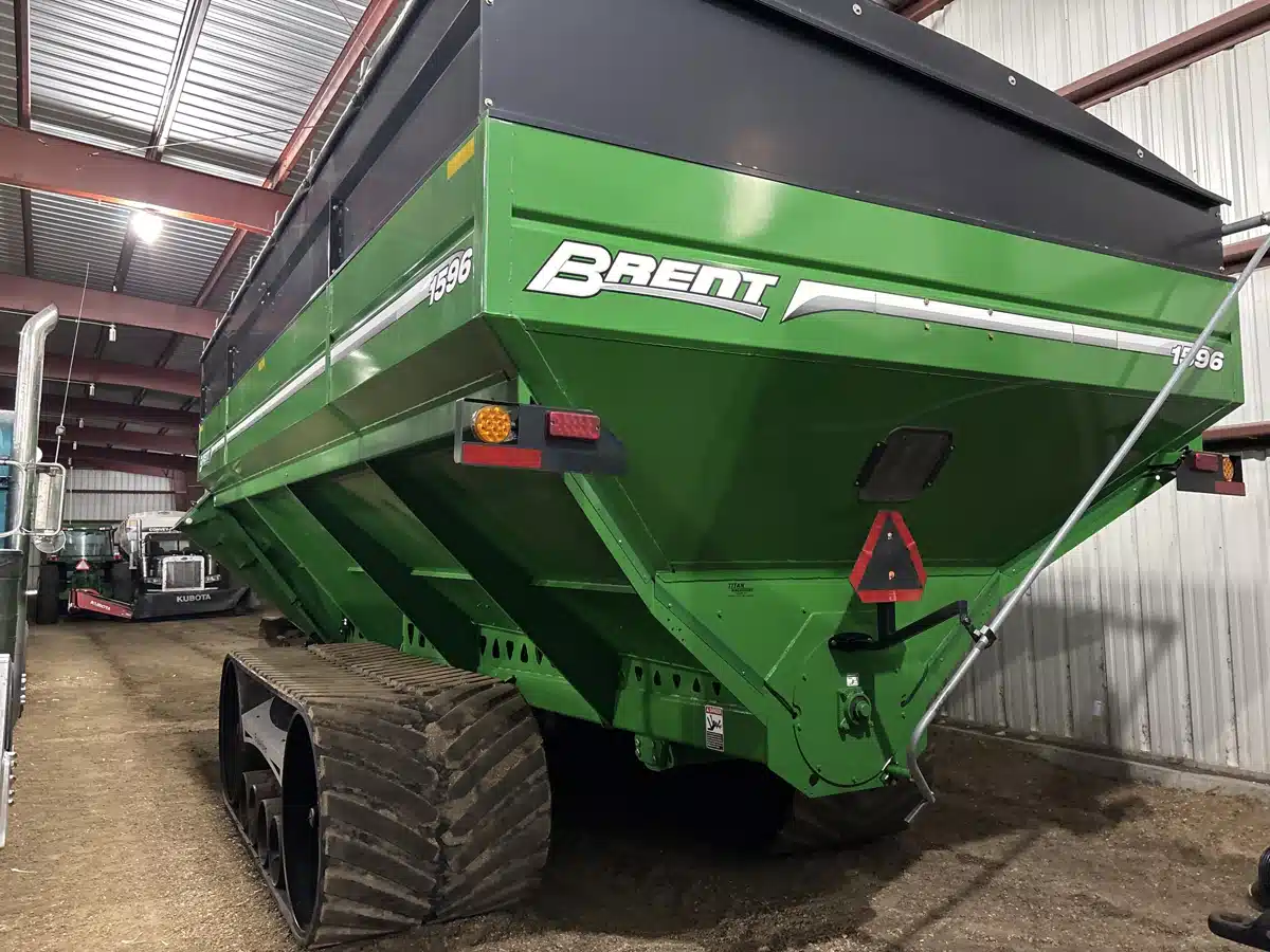 Gallery image 2 for 2020 Brent 1596 Grain Cart