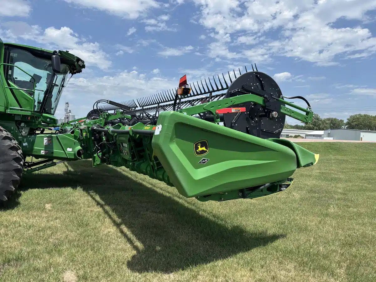 Photo de la Galerie 2 pour 2023 John Deere HD40F