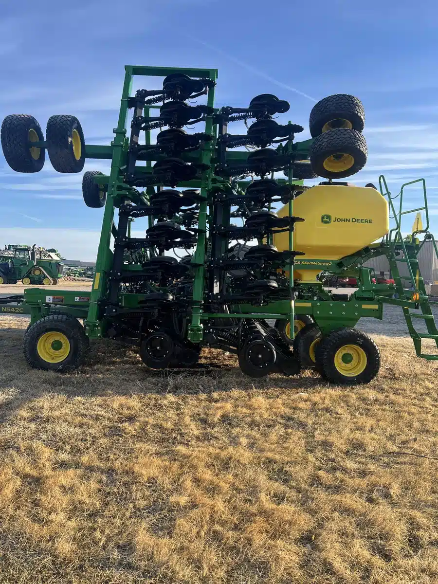 Gallery image 2 for 2024 John Deere N542 Air Drill