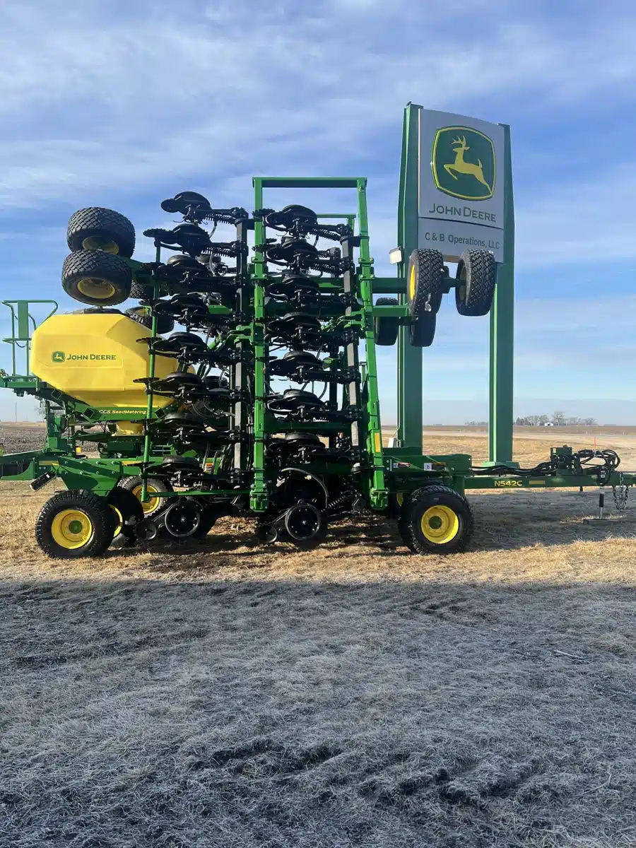 Gallery image 1 for 2024 John Deere N542 Air Drill