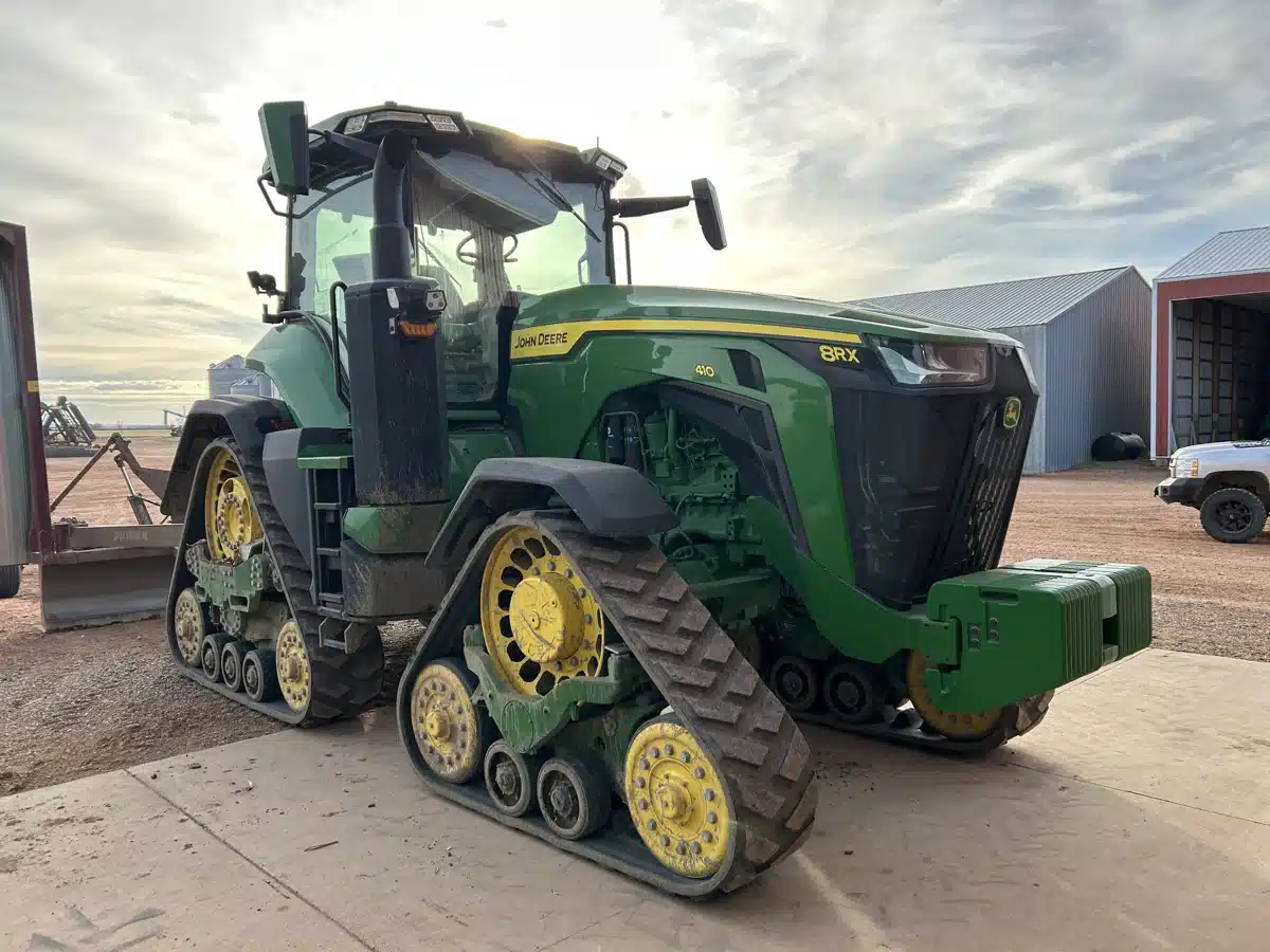 Photo de la Galerie 2 pour 2021 John Deere 8RX 410 Tracteur