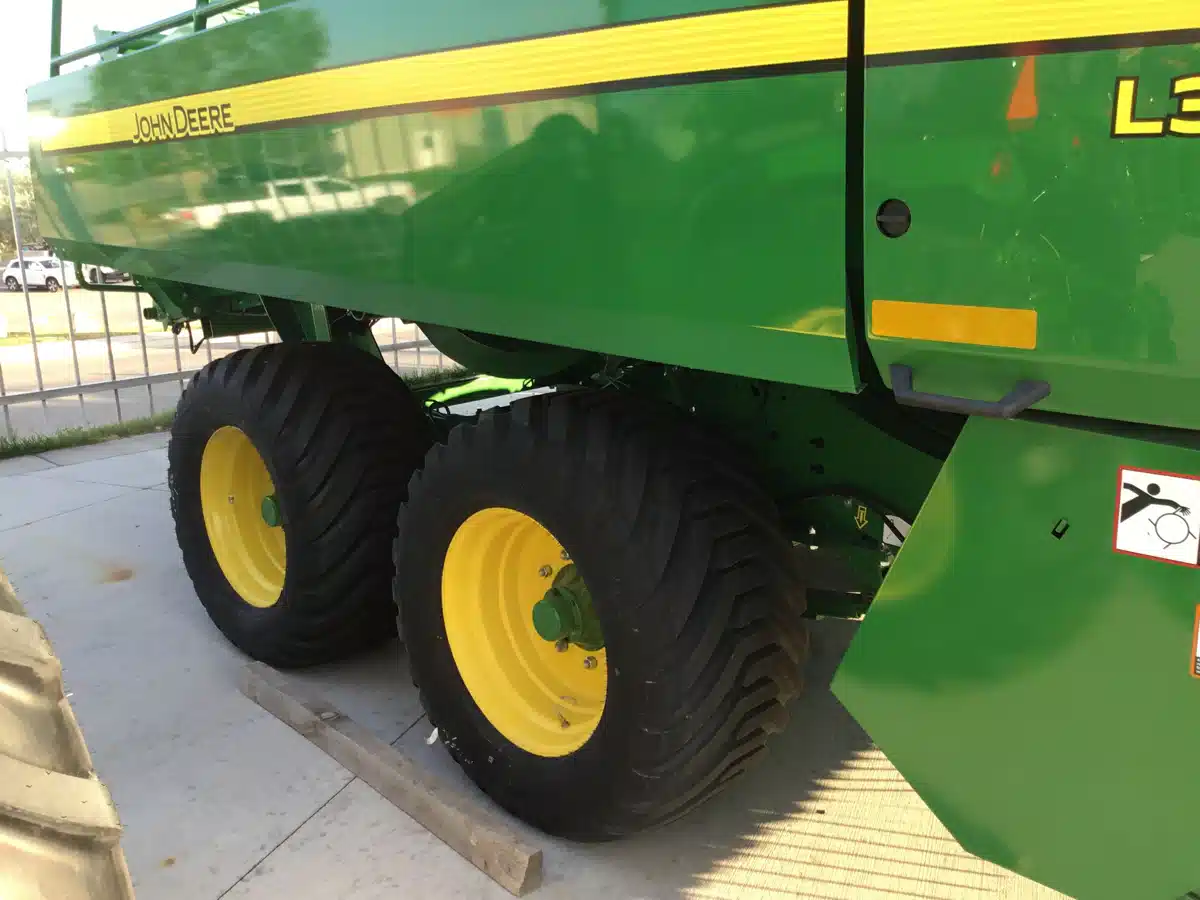 Gallery image 2 for 2023 John Deere L341 Square Baler - Large