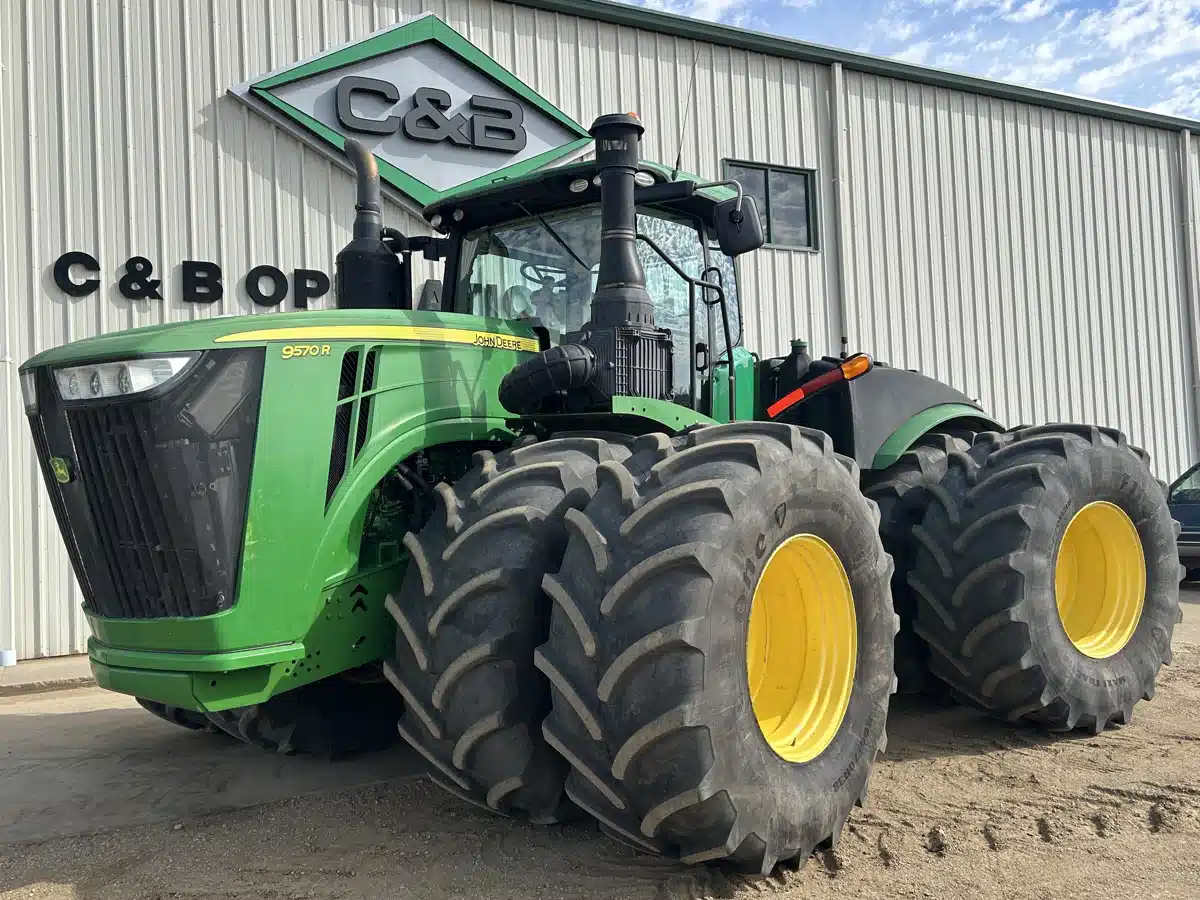 Gallery image 2 for 2017 John Deere 9570R Tractor