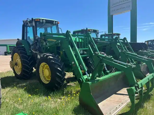 Gallery image 2 for 2010 John Deere 7530 PREMIUM Tractor