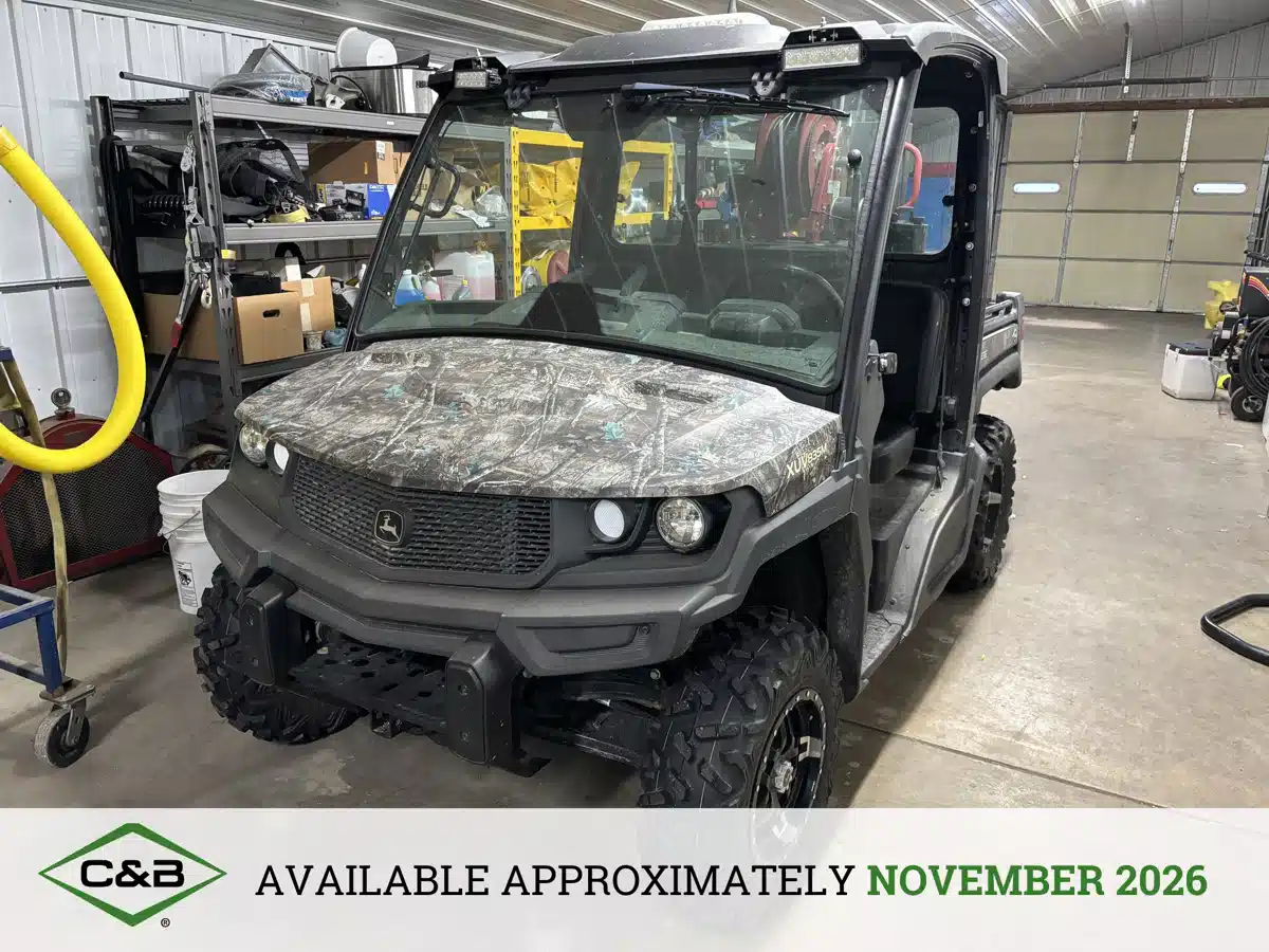 Photo de la Galerie 1 pour 2023 John Deere XUV 835M Véhicule utilitaire