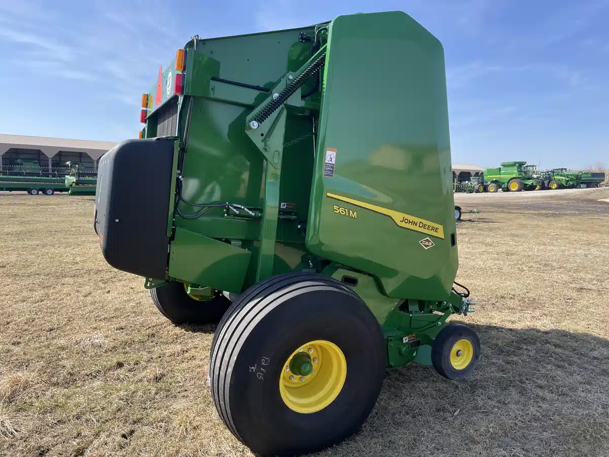 Gallery image 2 for 2024 John Deere 561M Round Baler