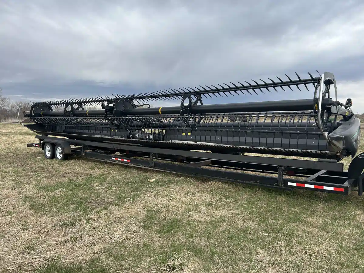 Gallery image 2 for 2014 MacDon FD75 Header - Flex Draper