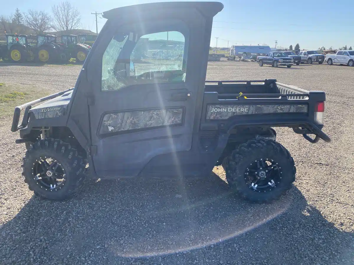 Gallery image 1 for 2020 John Deere XUV 835M Utility Vehicle