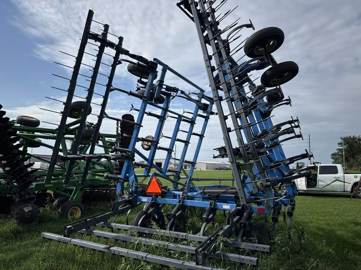 Gallery image 2 for DMI TM-32 Cultivator