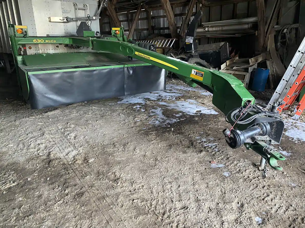 Gallery image 2 for 2017 John Deere 630 MOCO Mower Conditioner