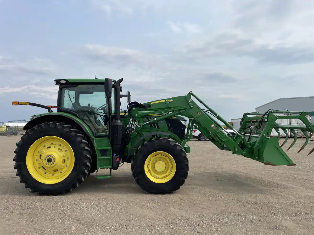 Gallery image 2 for 2022 John Deere 6175R Tractor