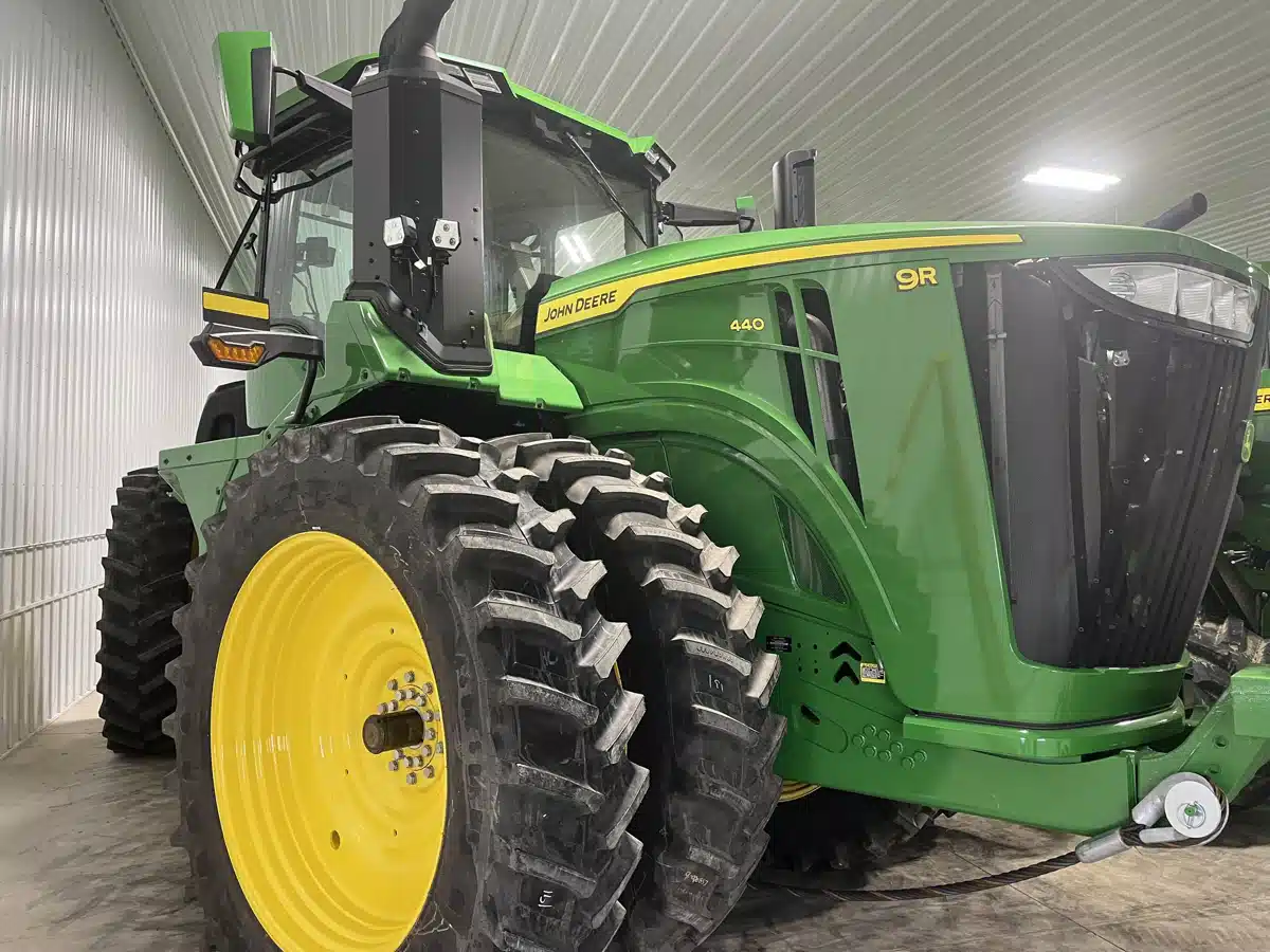 Gallery image 2 for 2025 John Deere 9R 440 Tractor